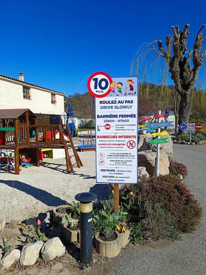 Camping Les Lavandes, كاستيلان المظهر الخارجي الصورة