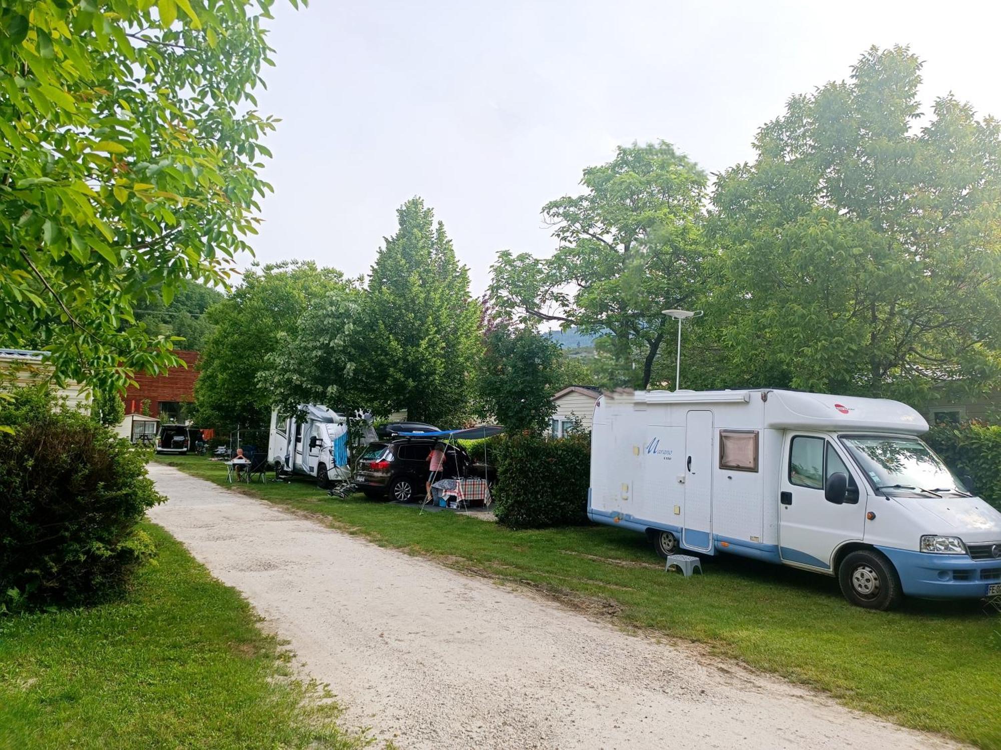 Camping Les Lavandes, كاستيلان المظهر الخارجي الصورة